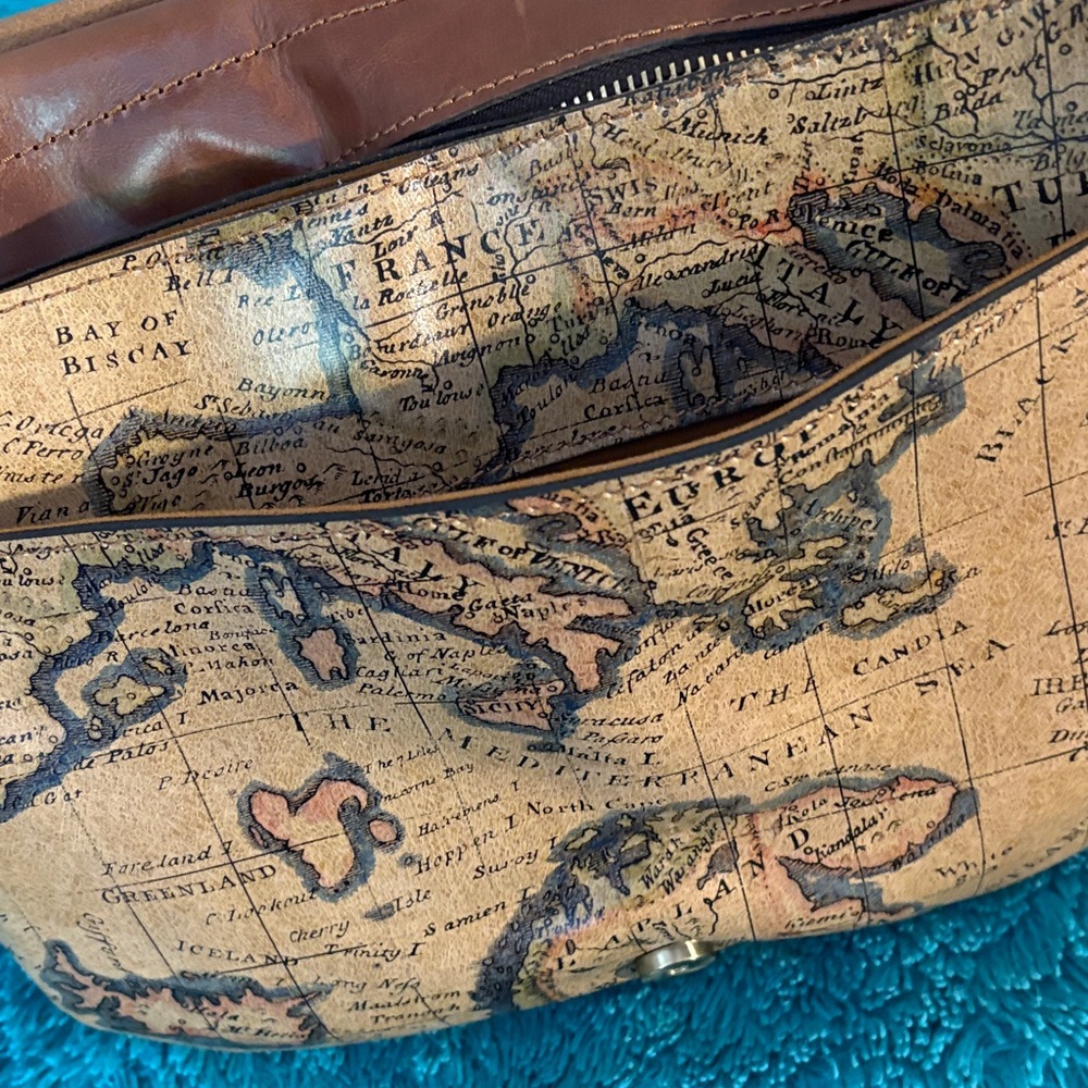 NWT Patricia Nash London Leather Saddle Bag European Map Print Shoulder Bag - Picture 4 of 9